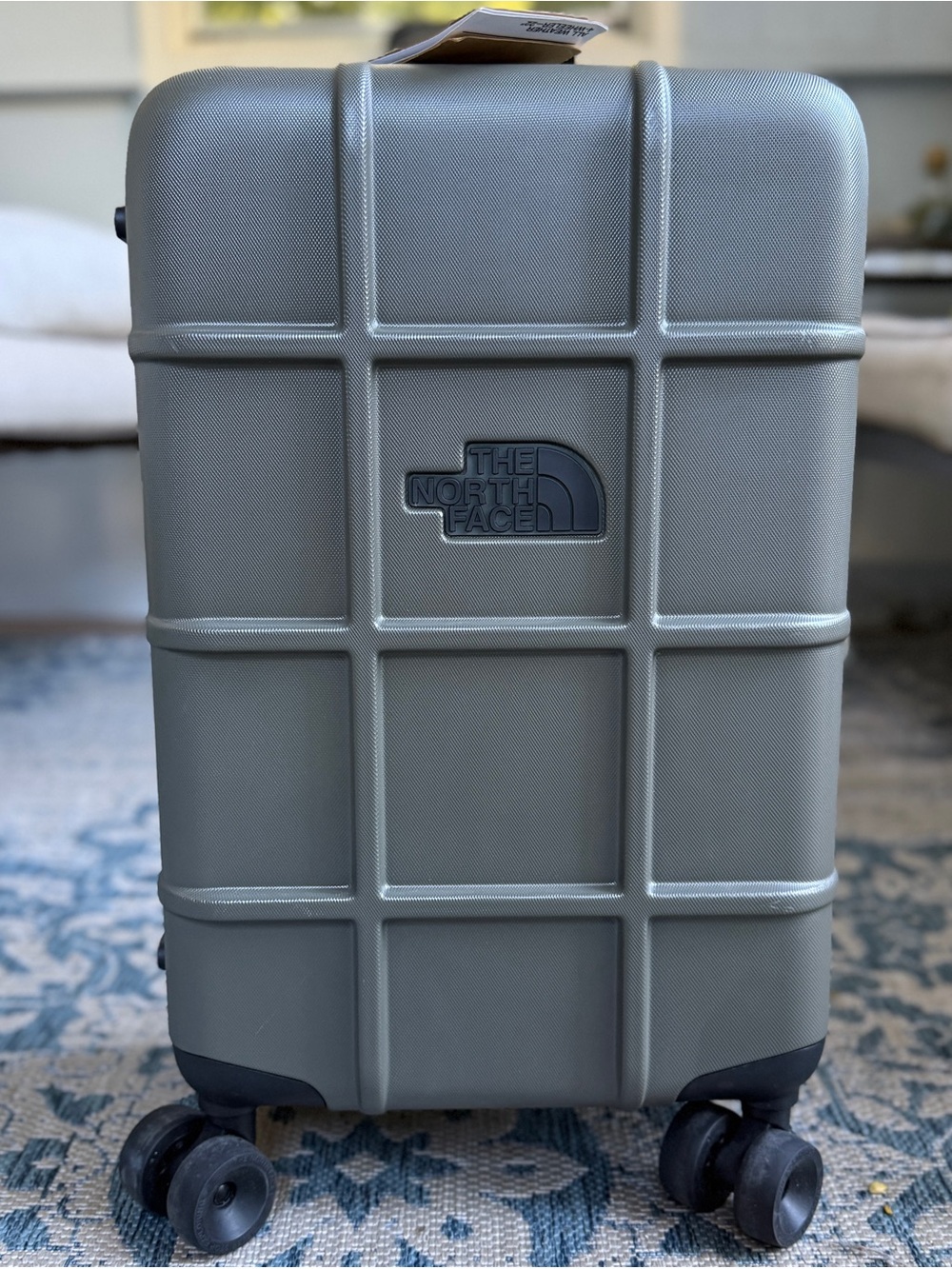 The North Face New Taupe Green 22in Spinner New With Tags